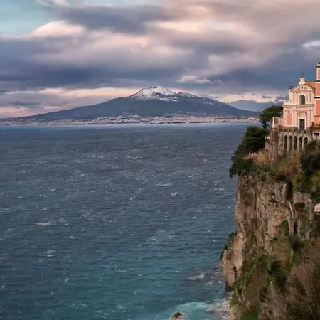 Couette-café Hill Valley View Vico Equense