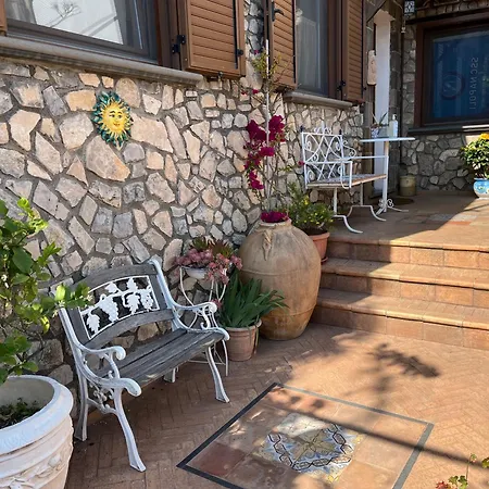 Hill Valley View Oda ve Kahvaltı